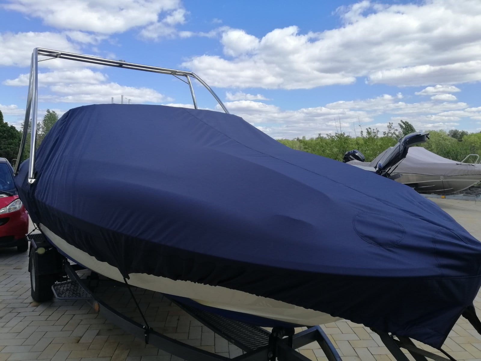 pokrowiec na łódź do transportu na przyczepie